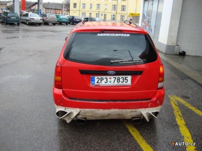 Ford_Focus_1_4i_1.jpg