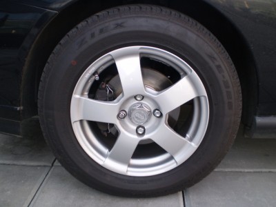 Letní pneu FALKEN ZIEX 195/65 + destičky a kotouče DELPHI