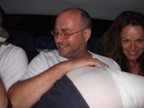 ta dama sa tvari nejako moc spokojne, buhvi co tam ten s tu holu ritu delal... :)))
<br />len to neukazujte chmelkovi !! ;))