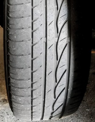 Brigestone-Turanza-Predni.jpg
