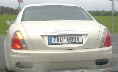 rz_7au8888.jpg
