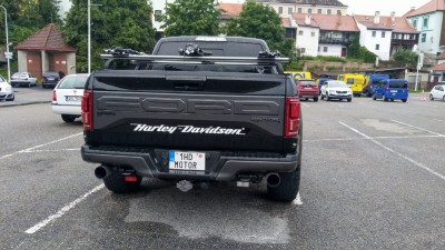 1HDM0T0R_2.jpeg