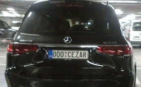 rz_000cezar.jpg