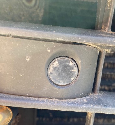 Pravý střední senzor