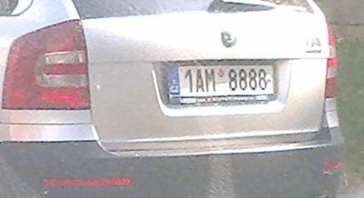 rz_1am8888.jpg