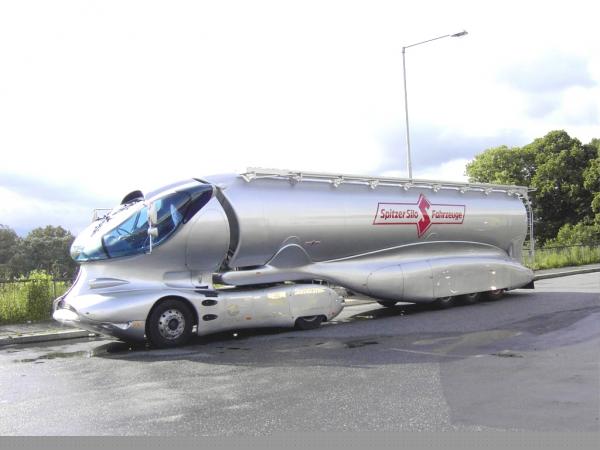 kamionKamion - 4.JPG