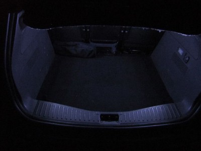 Nějak se mi to nepodařilo vyfotit tak aby to odpovídalo realitě.Ve skutečnosti to svítí o poznání jasněji.